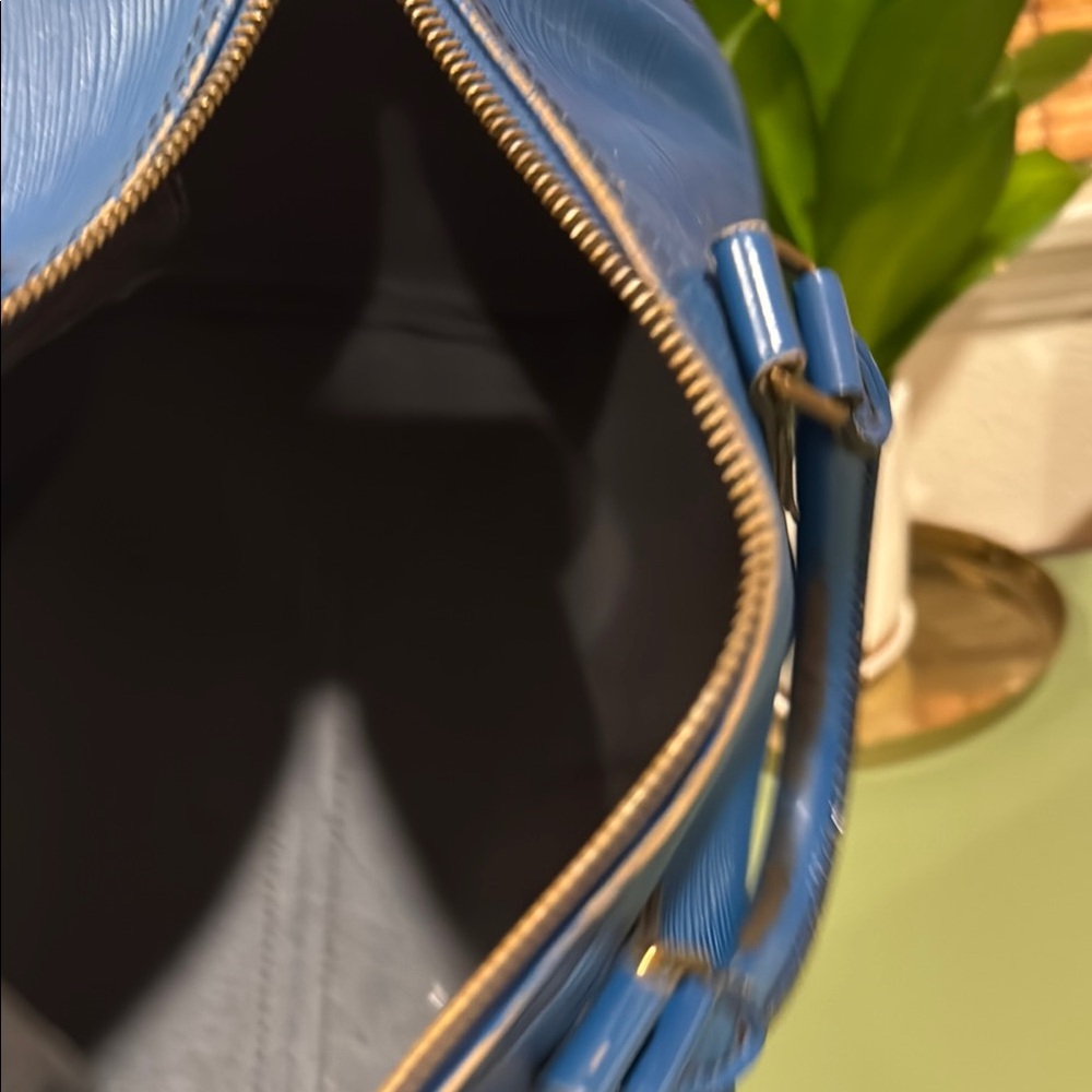 Louis Vuitton Blue Epi Leather Speedy - Picture 9 of 12